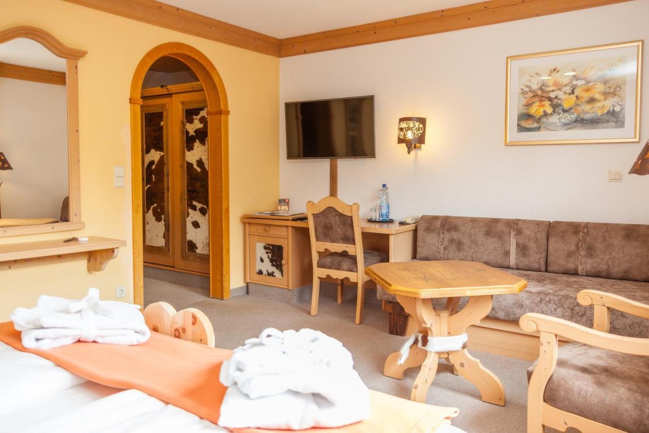 Hotel Und Restaurant Koehlerhuette - Fuerstenbrunn Beierfeld Exteriör bild