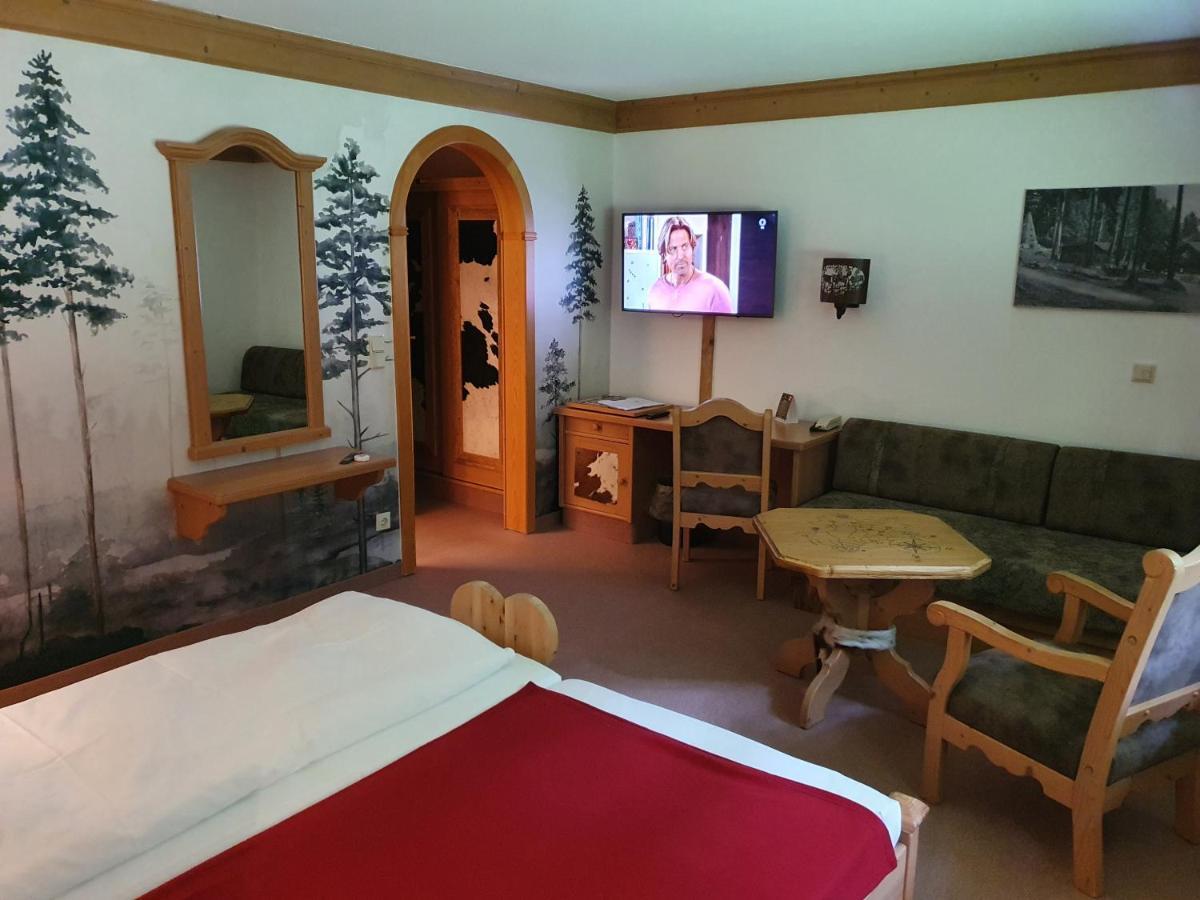 Hotel Und Restaurant Koehlerhuette - Fuerstenbrunn Beierfeld Exteriör bild