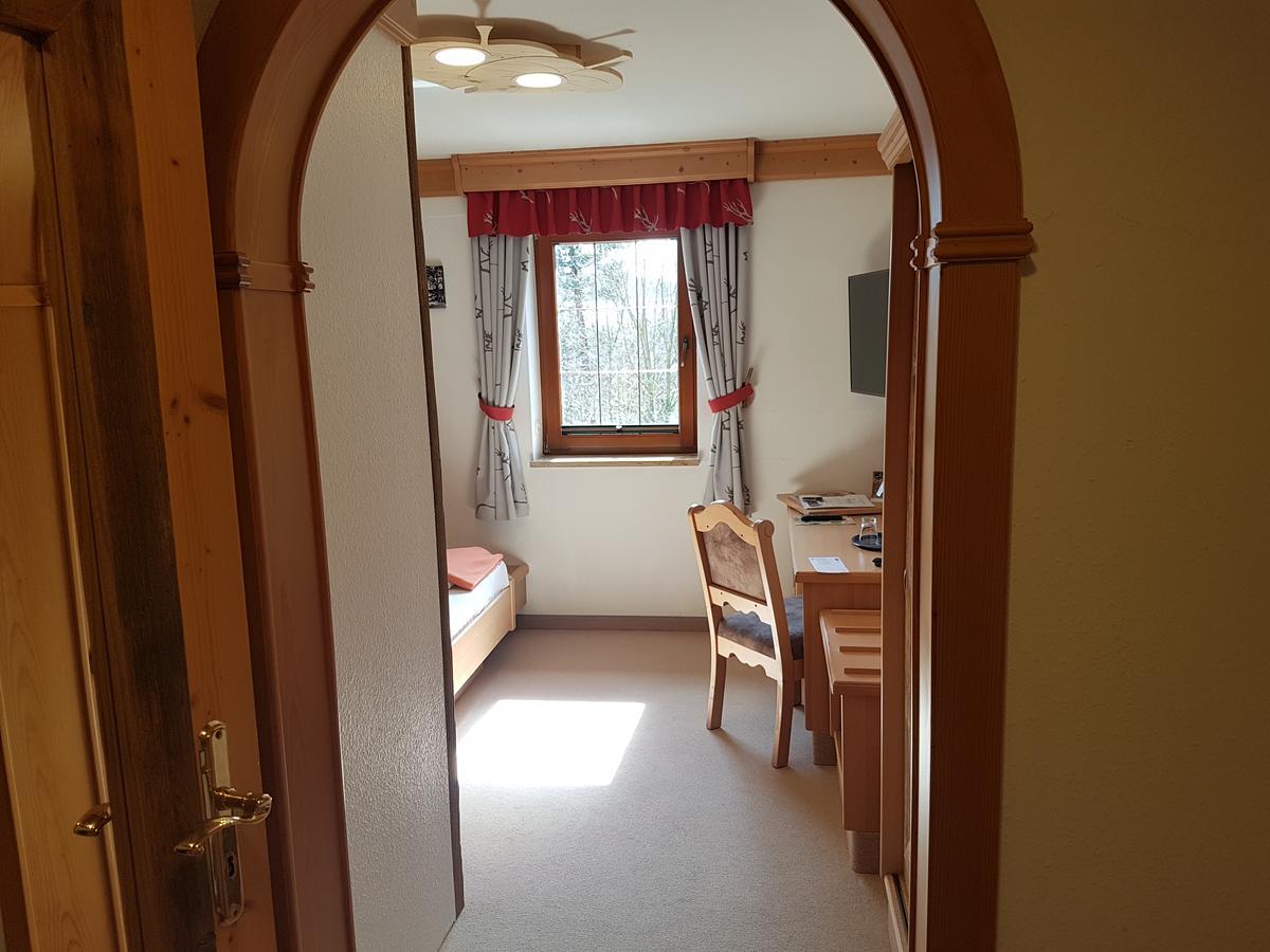 Hotel Und Restaurant Koehlerhuette - Fuerstenbrunn Beierfeld Exteriör bild
